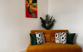 Serene Ocean Side Apartment Btn